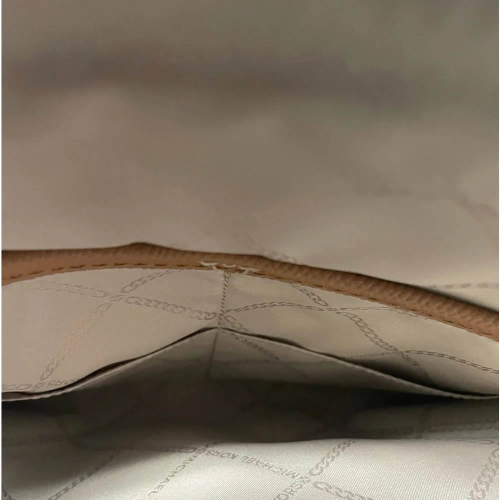 Michael Kors Houston Satchel and Wallet - Picture 9 of 11
